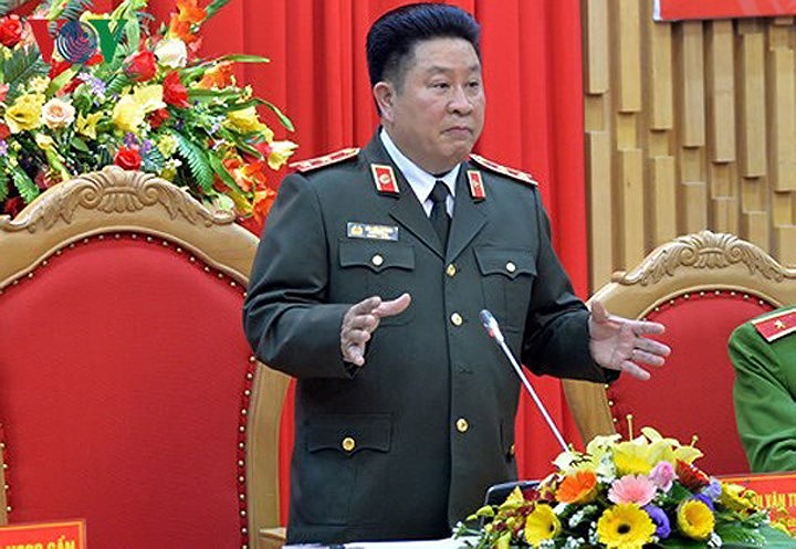 Vì sao ông Bùi Văn Thành bị cách chức Thứ trưởng, cách hết chức vụ trong Đảng?