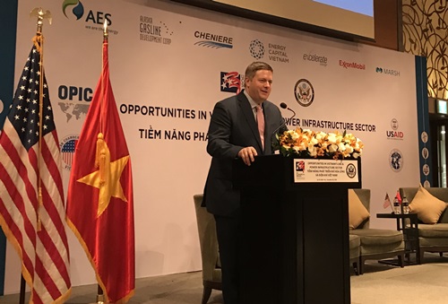 Giúp Việt Nam bớt lệ thuộc vào Trung Quốc: Mỹ hỗ trợ Việt Nam phát triển cảng khí hóa lỏng