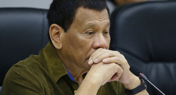 Ông Duterte: “Tập Cận Bình muốn đánh cá ở đây, ai cản nổi ông ấy?”