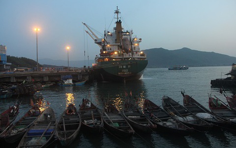 Hà Tĩnh hết mình hỗ trợ Trung Quốc mở tuyến container đến Vũng Áng: Một Formosa chưa đủ sao?