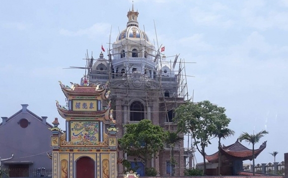 “Cung điện” siêu to, khủng ở Nam Định là của Thiếu tướng Nguyễn Mạnh Hùng